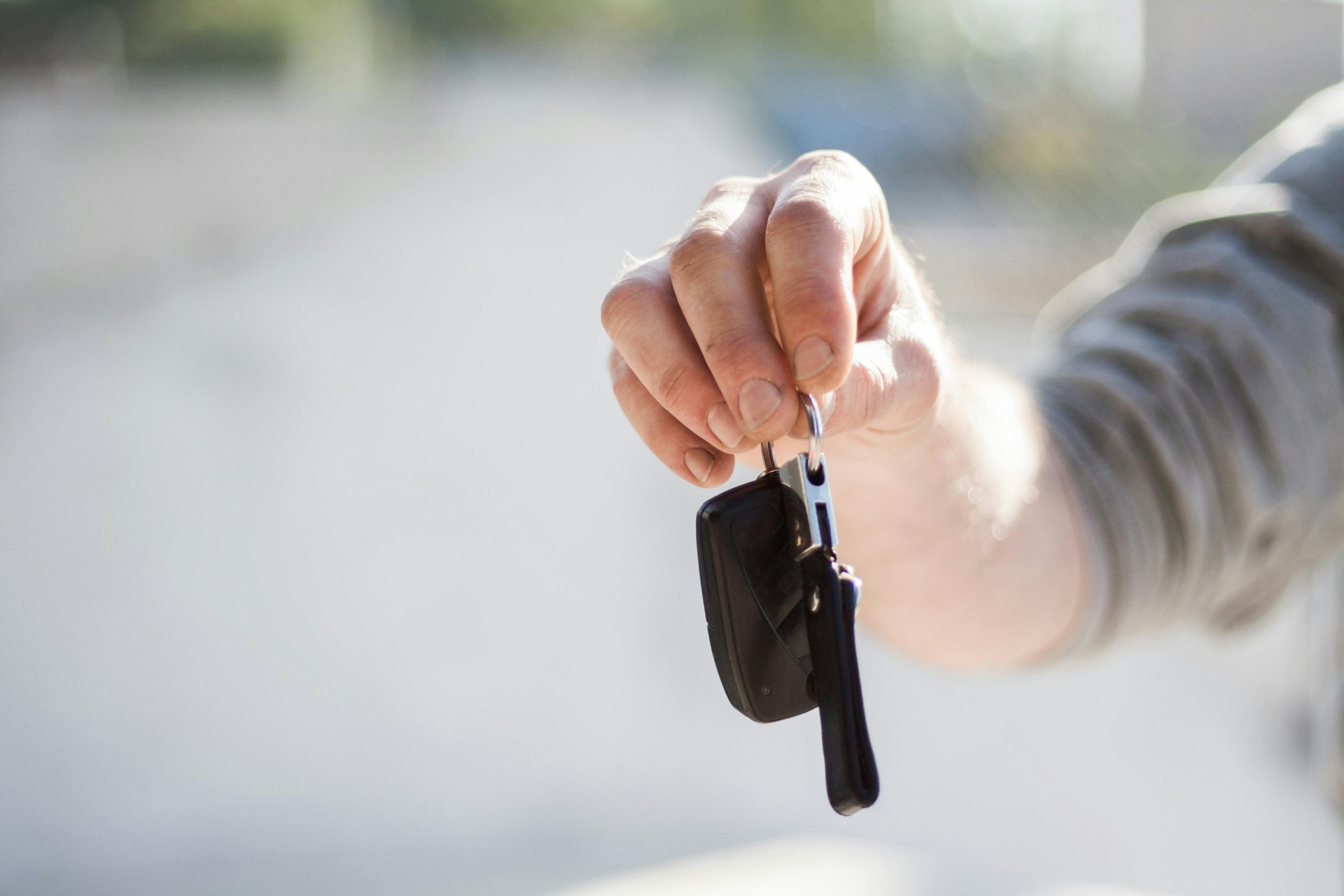 Luxury car with driver on rent in Karachi